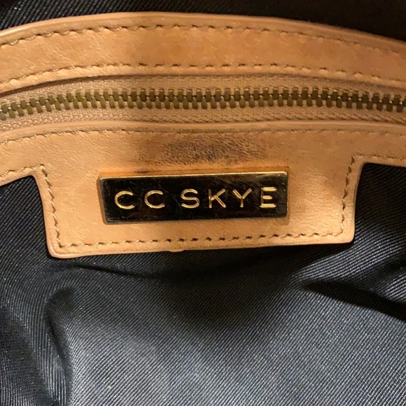 CC SKYE ✨ Tan Leather Studded Saddle Satchel Bag PRICE DROP - Picture 9 of 11